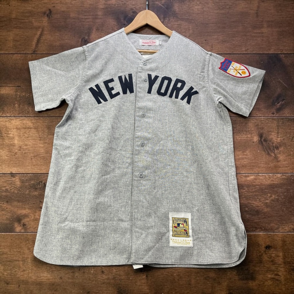 NEW Mitchell & Ness Yogi Berra 1951 New York Yankees Jersey Cooperstown Wool L
